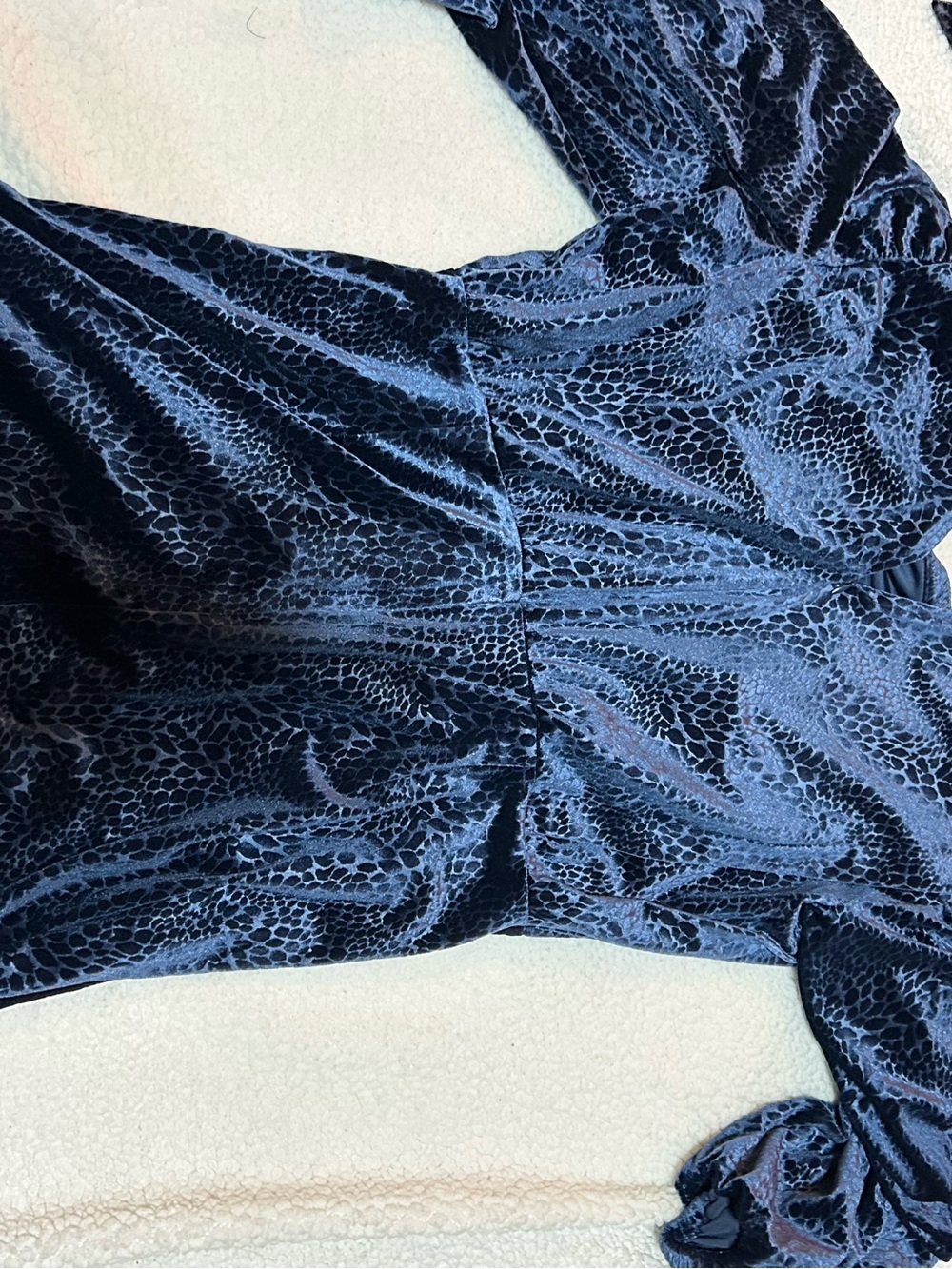 jcpenney Velvet Textured Chemise in Deep Navy
